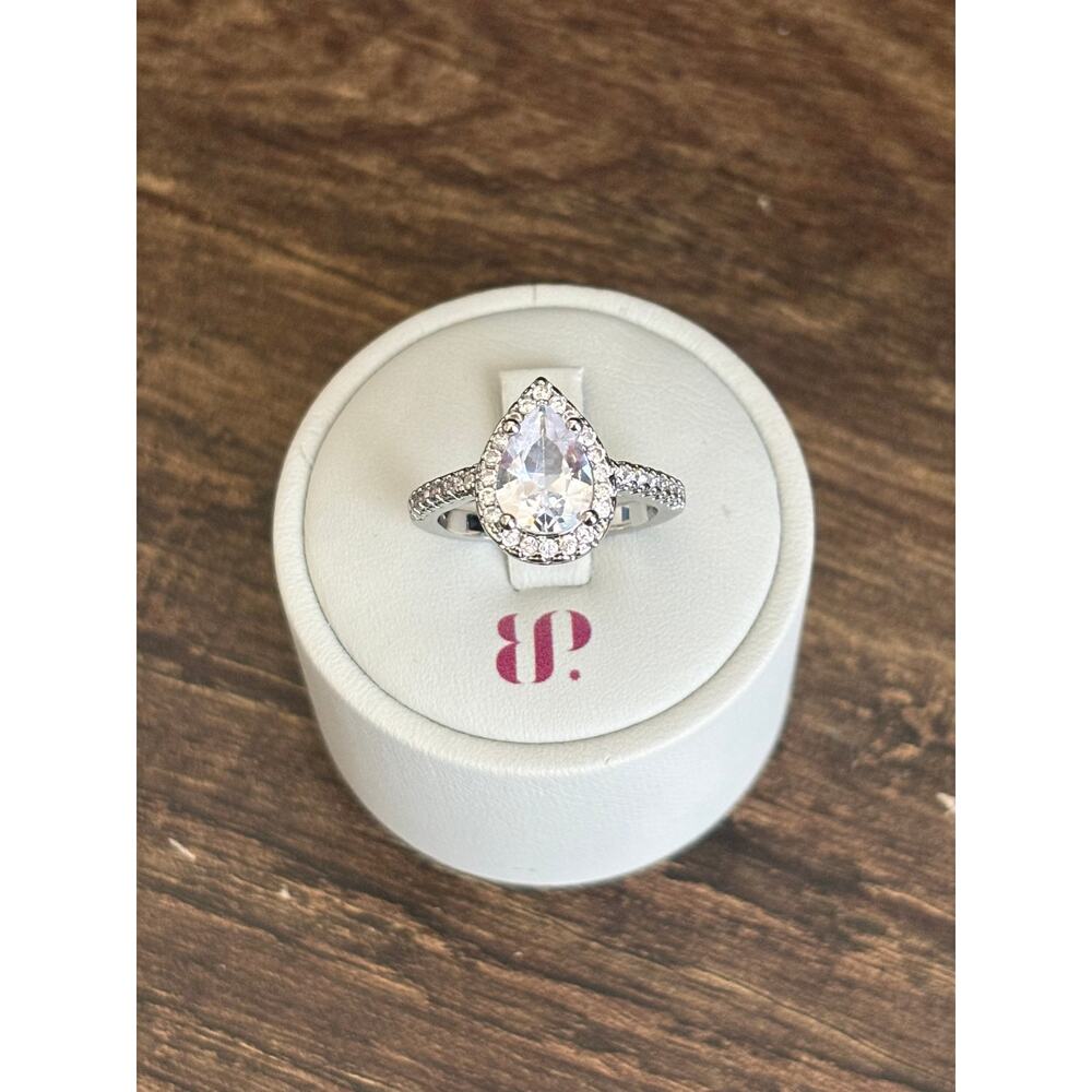 Anastasia Jewelers "The Aurora" Pear Cut Cubic Zirconia Sterling Silver Size 7